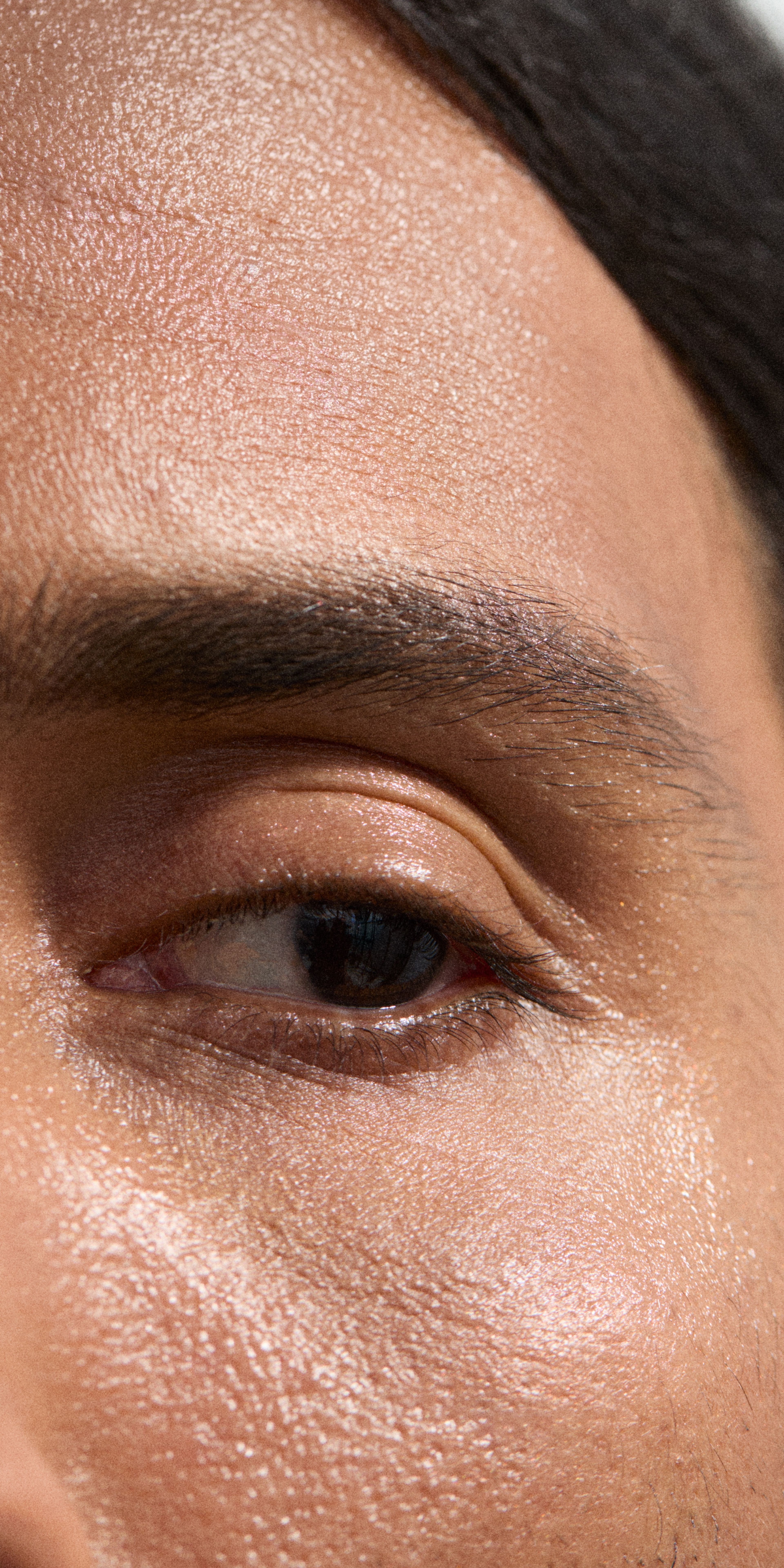 Man looking into the camera with brow beard pen applied