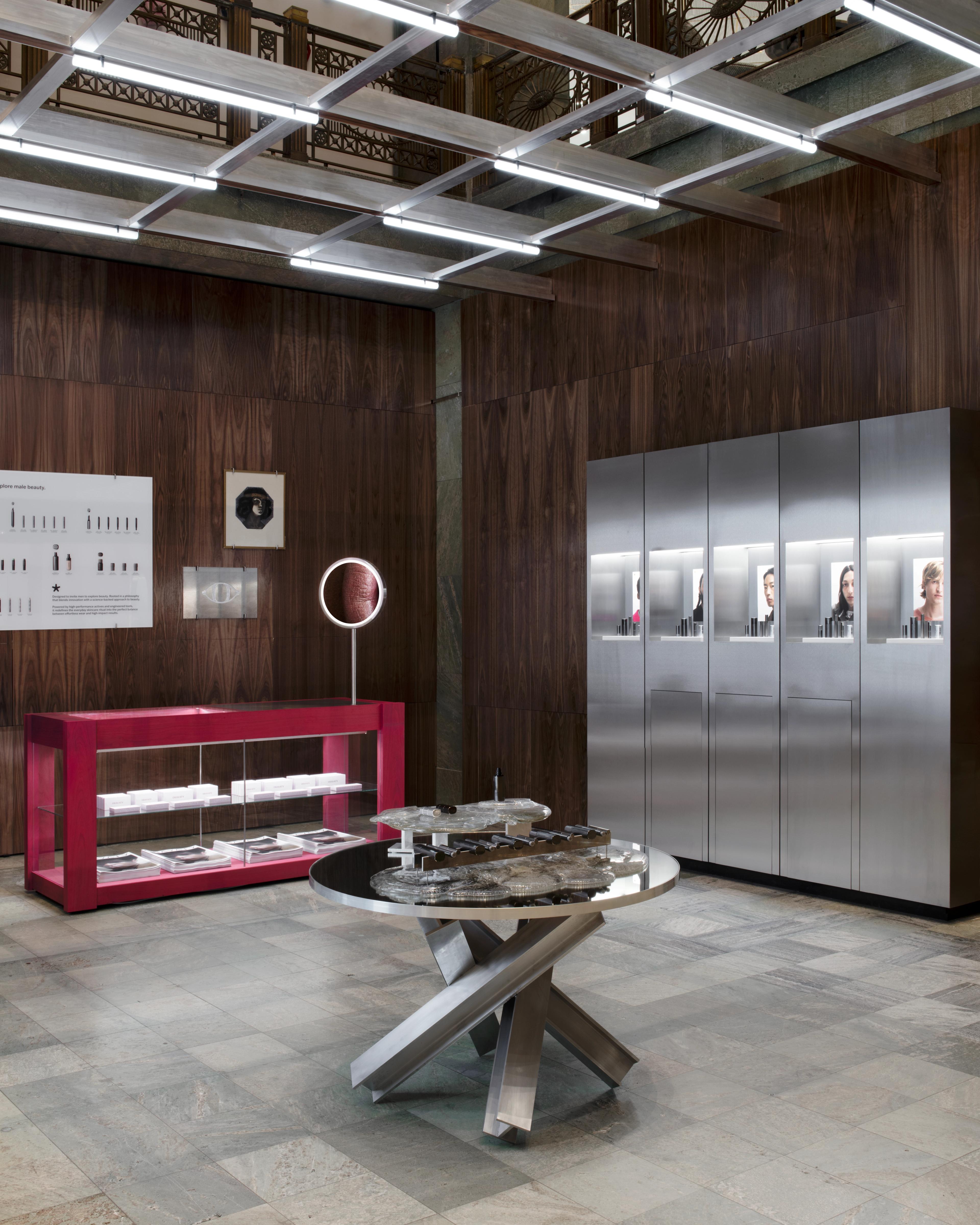 Photo of the Obayaty store at NK 
