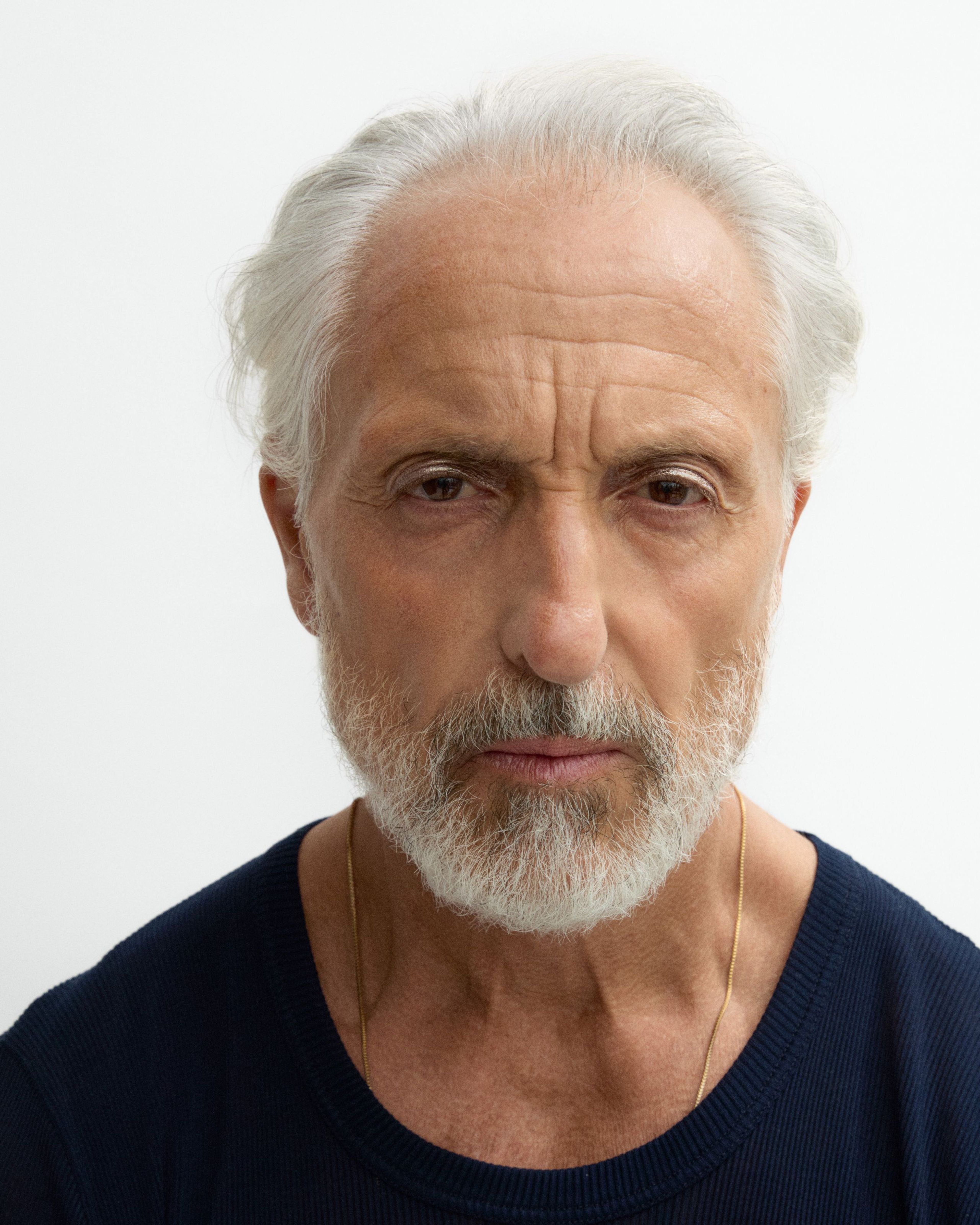 Man looking into the camera with Eye Pen Smokescreen applied