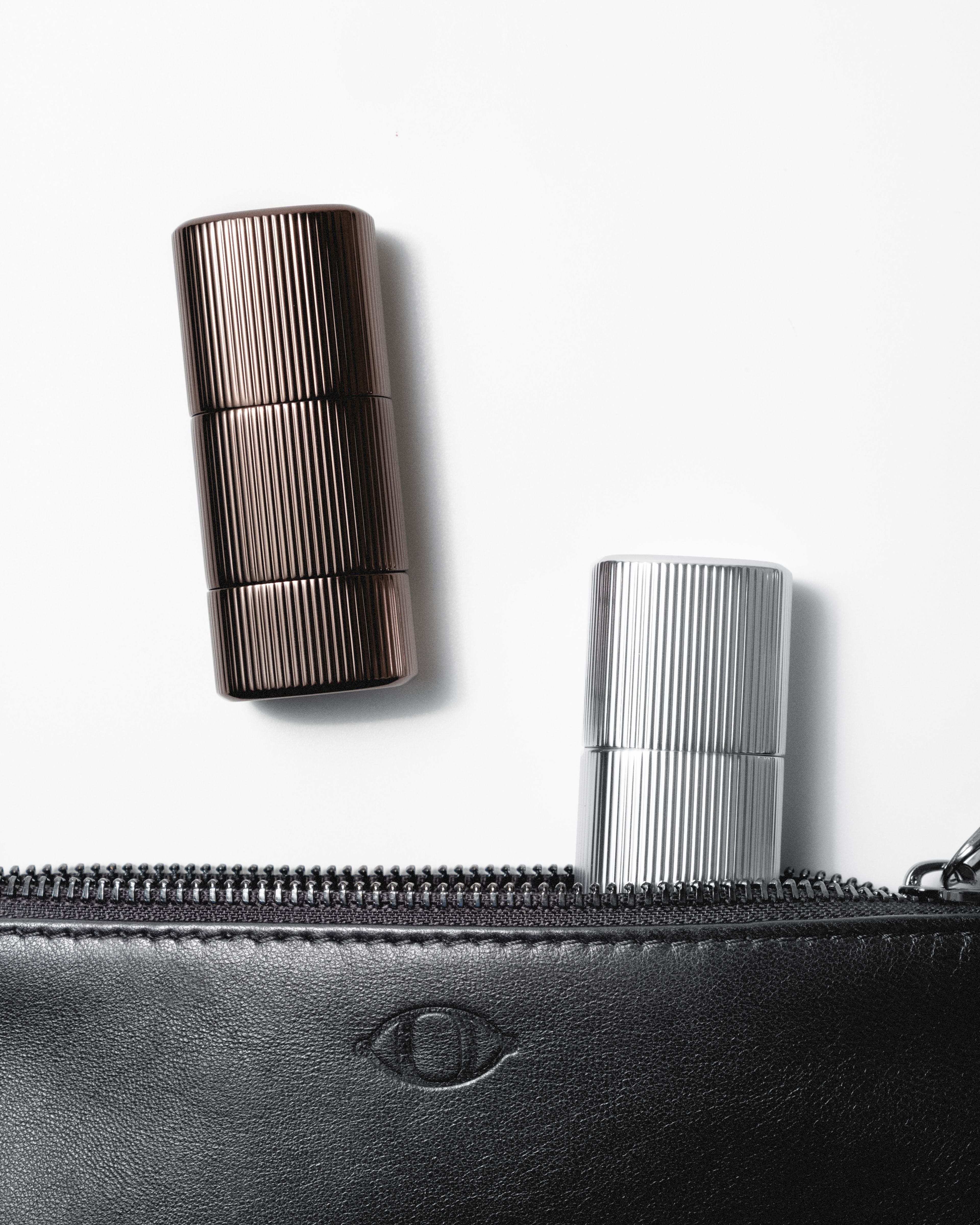 Make up kit for men with leather pouch