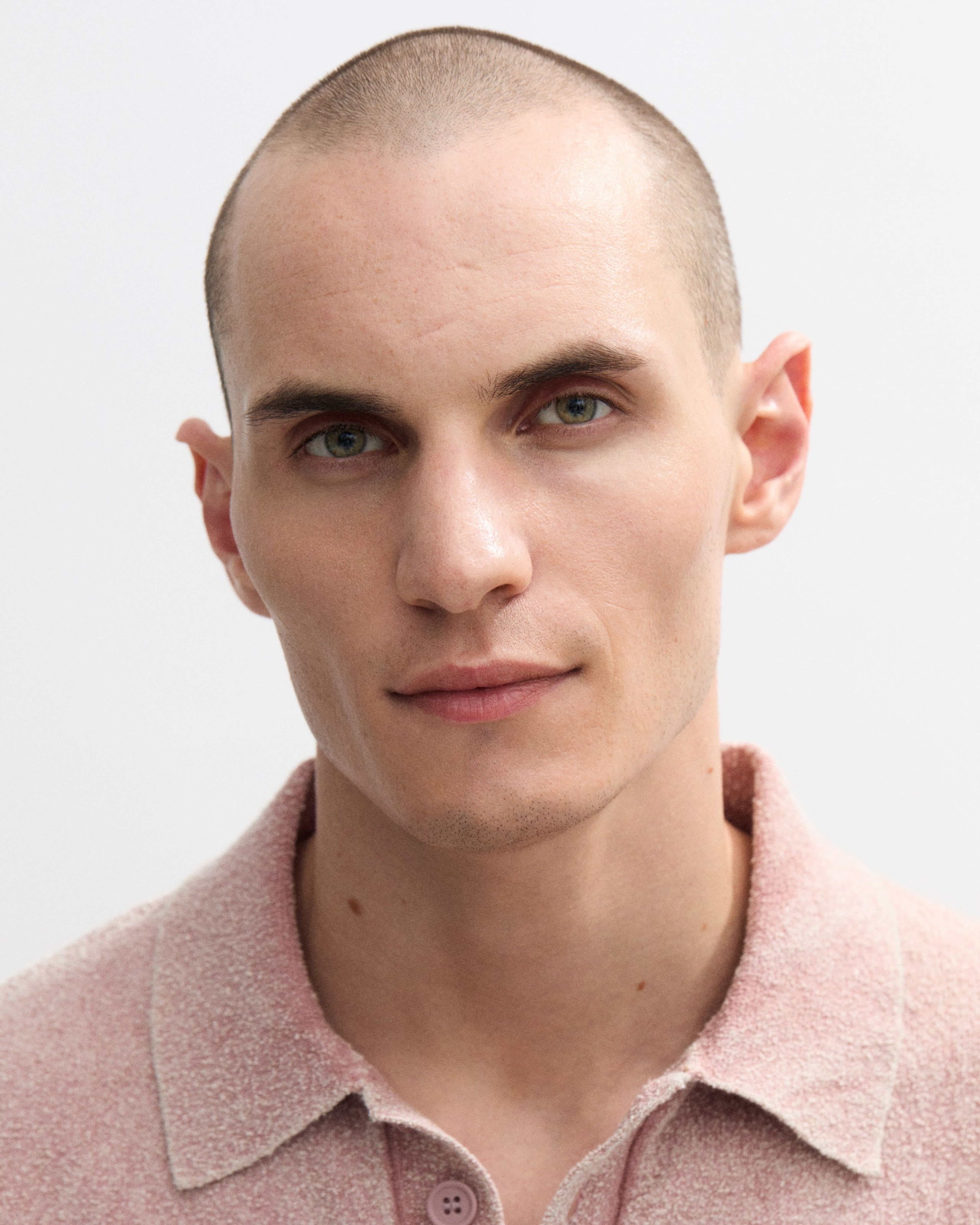 Man with the Anti-Rouge Lip Balm applied