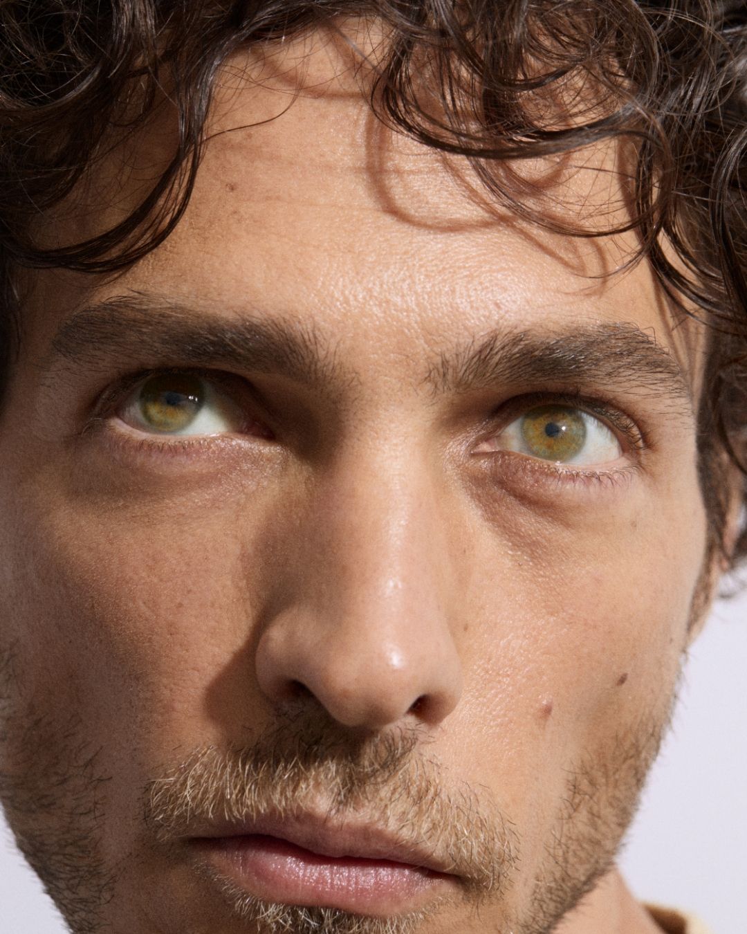 Photo of man wearing brow beard pen