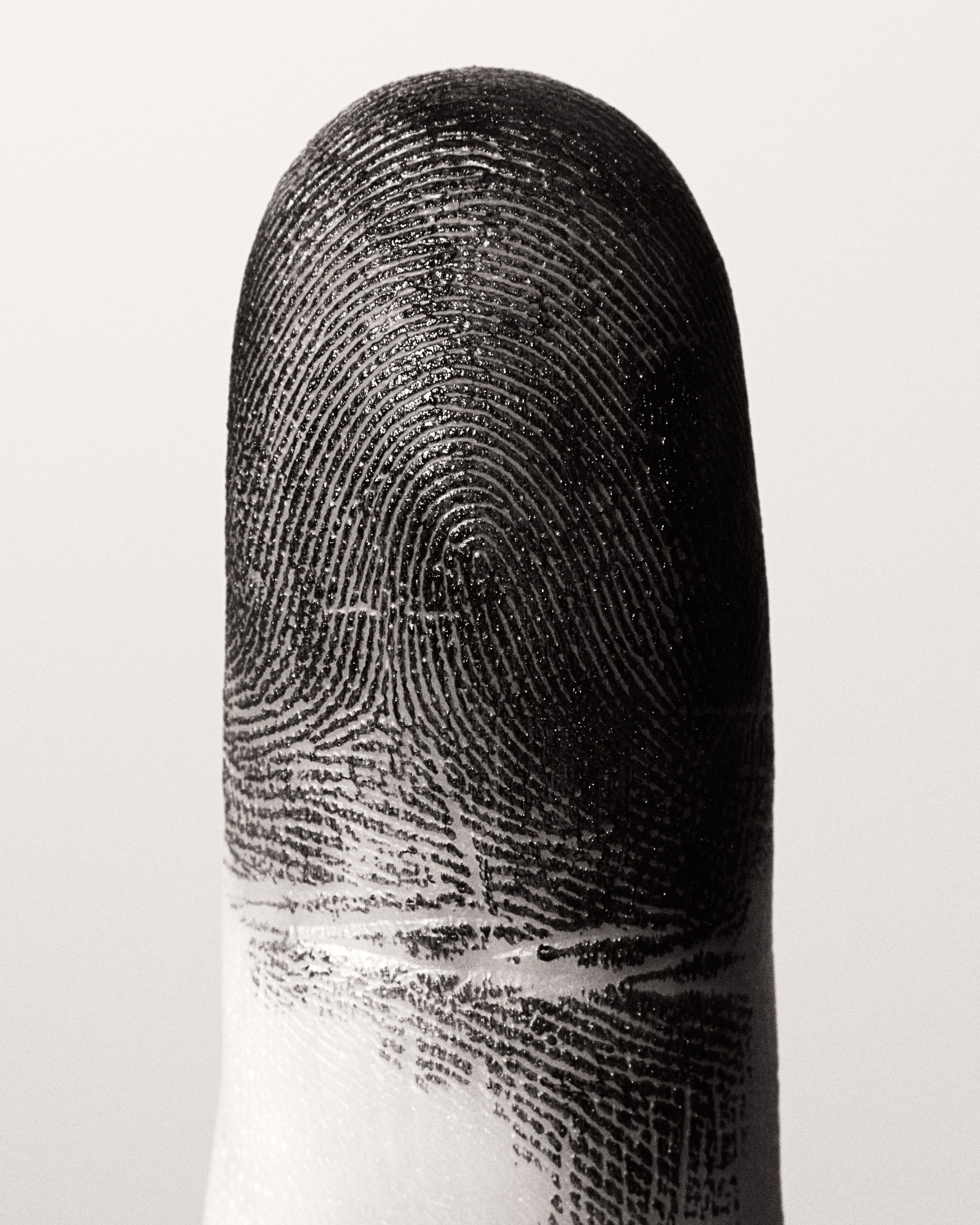 Eye Pen BLK formula on a finger